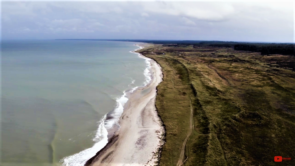Dronebillede af dansk kyst.